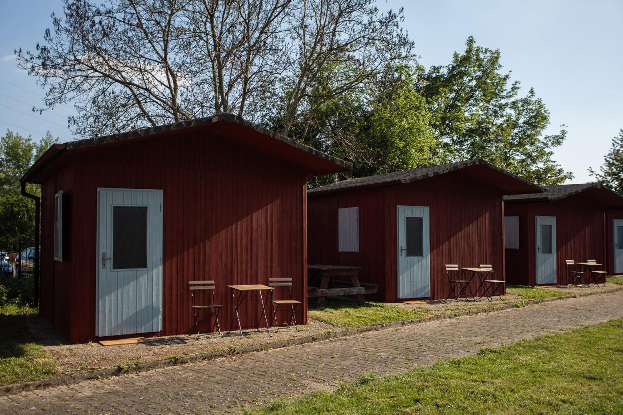 Prague Camping Dzban Exteriör bild